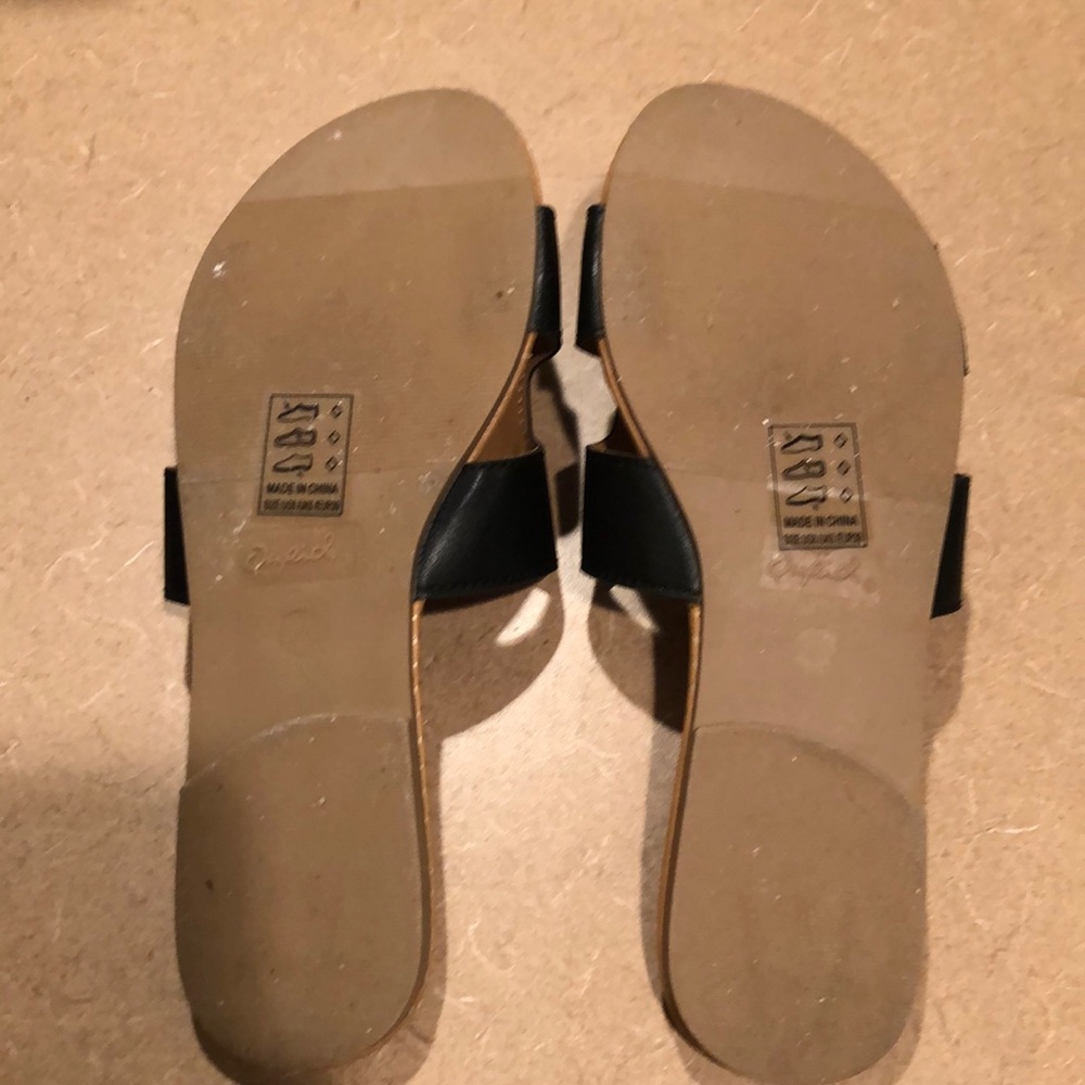 Sandals - Picture 2 of 2